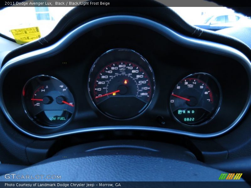 Black / Black/Light Frost Beige 2011 Dodge Avenger Lux