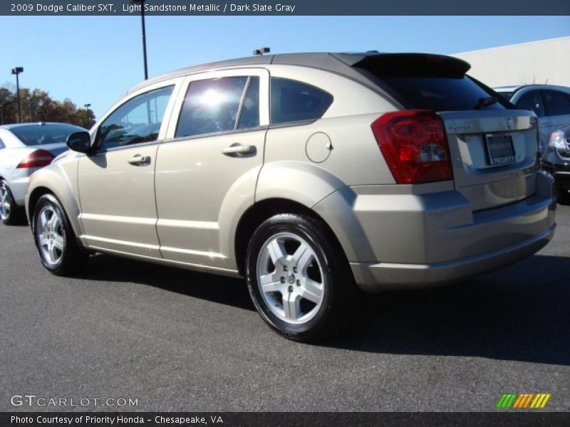 Light Sandstone Metallic / Dark Slate Gray 2009 Dodge Caliber SXT