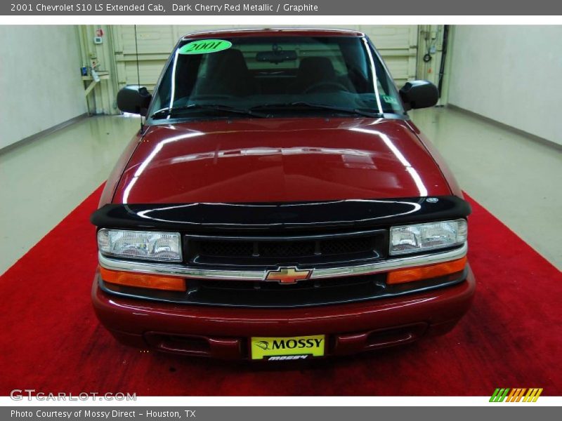 Dark Cherry Red Metallic / Graphite 2001 Chevrolet S10 LS Extended Cab