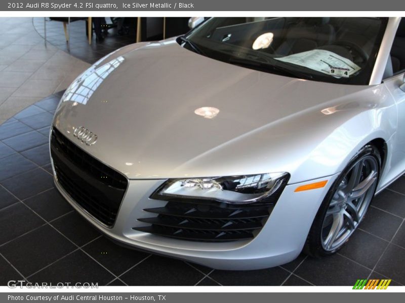 Ice Silver Metallic / Black 2012 Audi R8 Spyder 4.2 FSI quattro