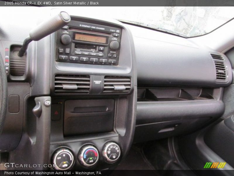 Satin Silver Metallic / Black 2005 Honda CR-V EX 4WD