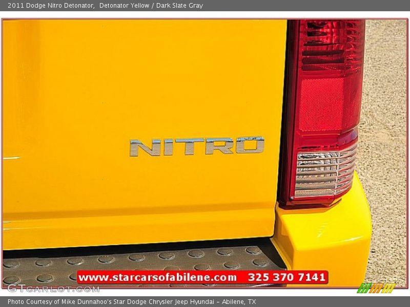 Detonator Yellow / Dark Slate Gray 2011 Dodge Nitro Detonator