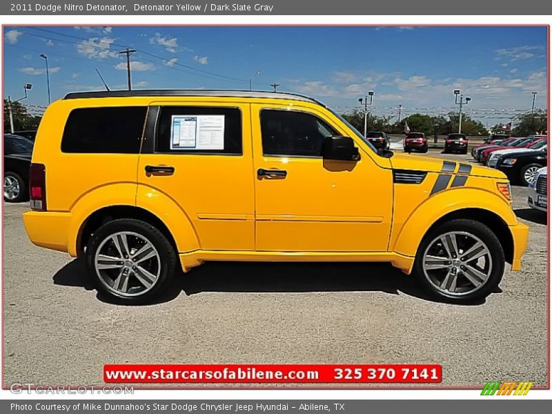 Detonator Yellow / Dark Slate Gray 2011 Dodge Nitro Detonator
