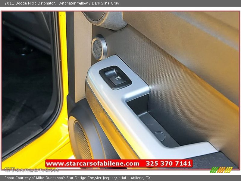 Detonator Yellow / Dark Slate Gray 2011 Dodge Nitro Detonator
