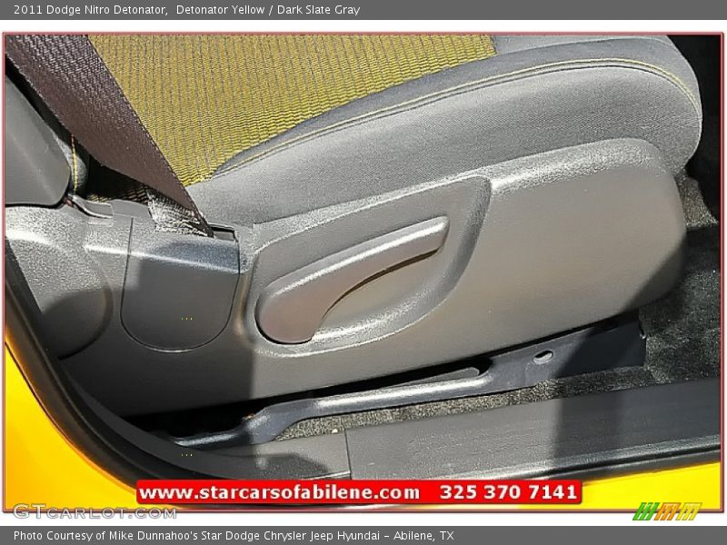 Detonator Yellow / Dark Slate Gray 2011 Dodge Nitro Detonator