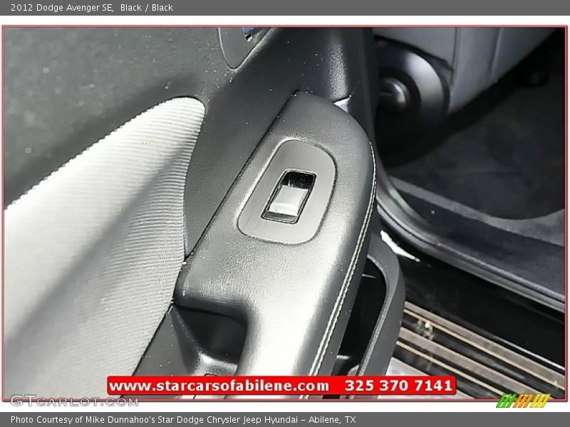 Black / Black 2012 Dodge Avenger SE