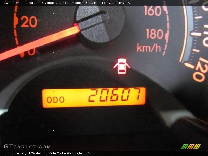 Magnetic Gray Metallic / Graphite Gray 2011 Toyota Tundra TRD Double Cab 4x4