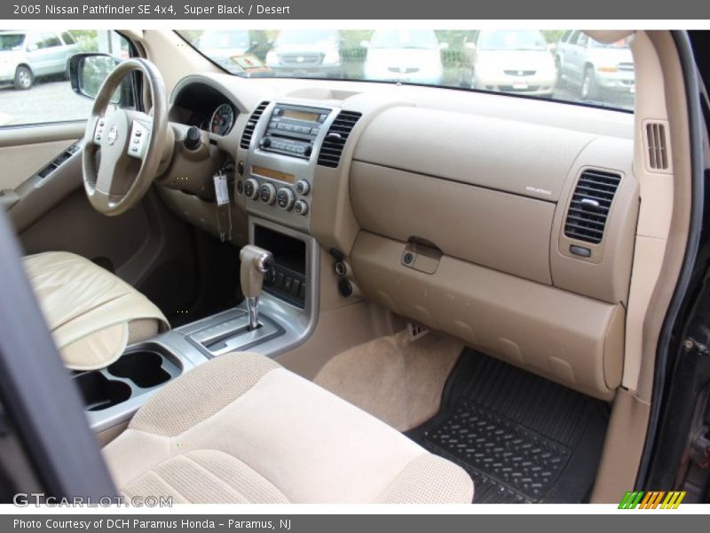 Super Black / Desert 2005 Nissan Pathfinder SE 4x4