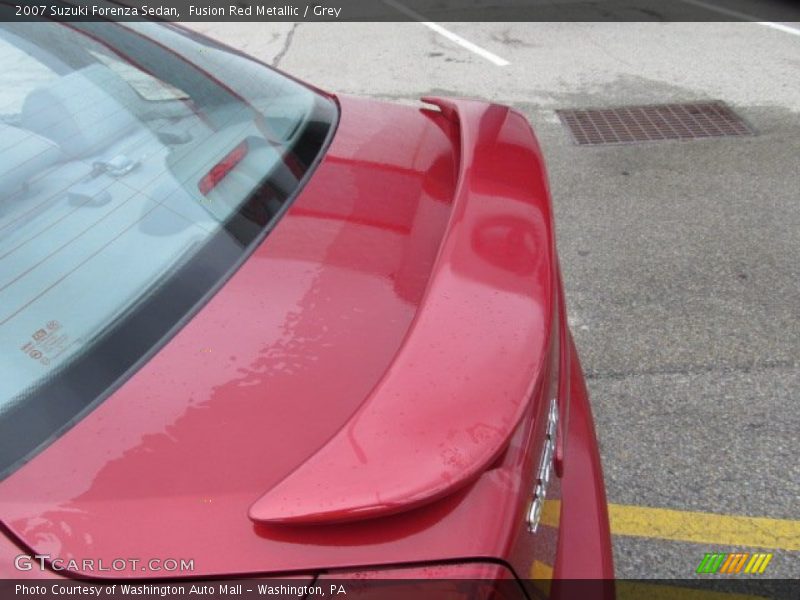 Fusion Red Metallic / Grey 2007 Suzuki Forenza Sedan