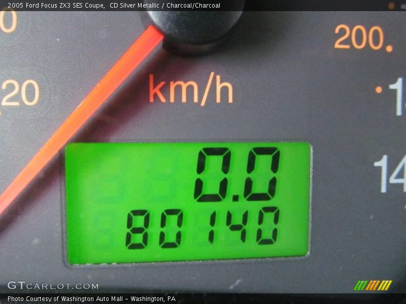 CD Silver Metallic / Charcoal/Charcoal 2005 Ford Focus ZX3 SES Coupe