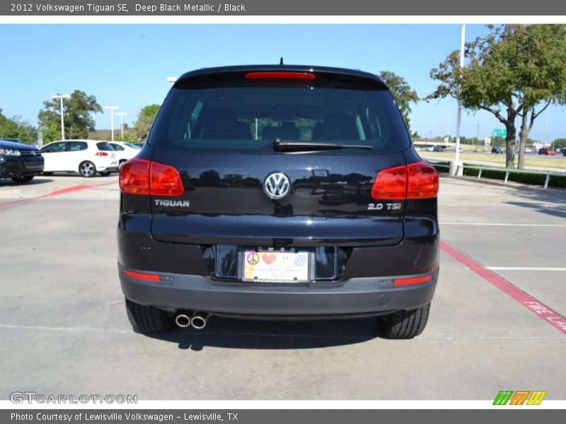 Deep Black Metallic / Black 2012 Volkswagen Tiguan SE