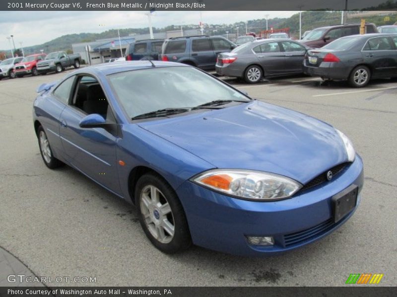 Front 3/4 View of 2001 Cougar V6