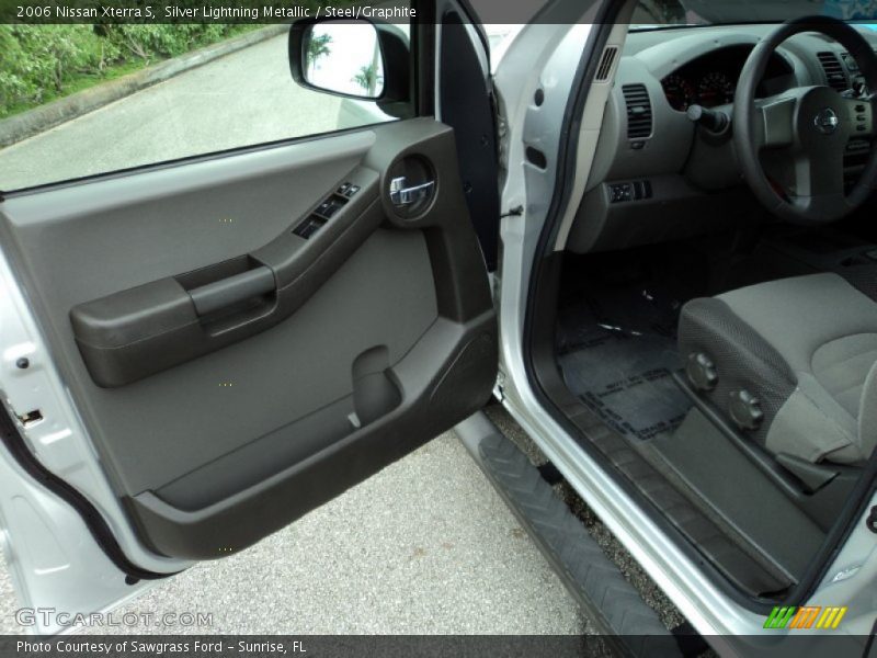Silver Lightning Metallic / Steel/Graphite 2006 Nissan Xterra S