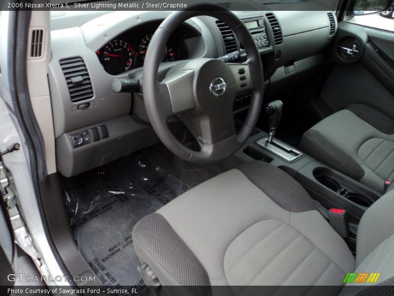 Steel/Graphite Interior - 2006 Xterra S 