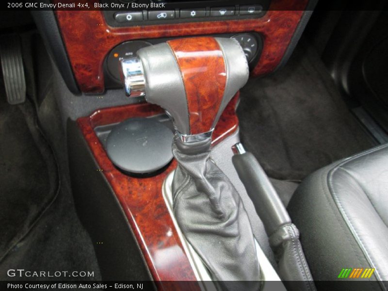 Black Onyx / Ebony Black 2006 GMC Envoy Denali 4x4