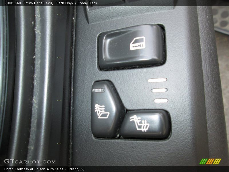 Black Onyx / Ebony Black 2006 GMC Envoy Denali 4x4