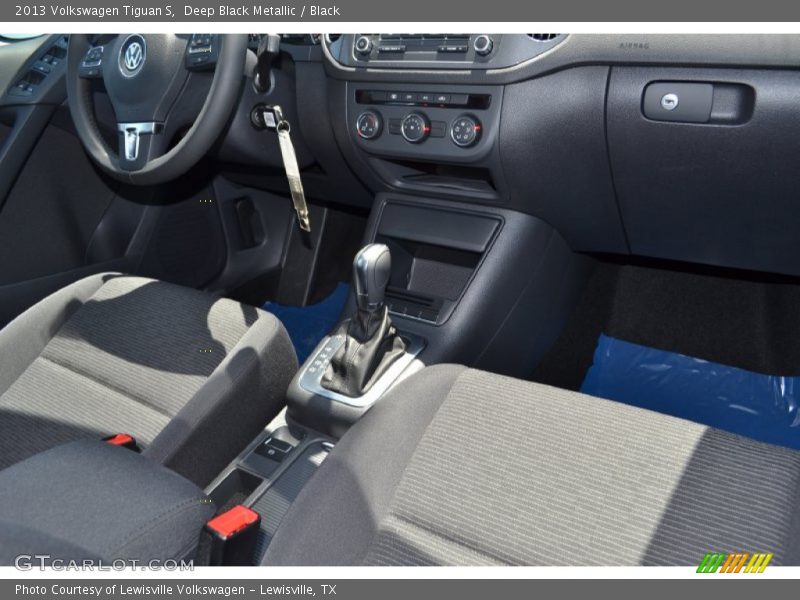 Deep Black Metallic / Black 2013 Volkswagen Tiguan S