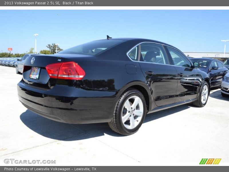 Black / Titan Black 2013 Volkswagen Passat 2.5L SE