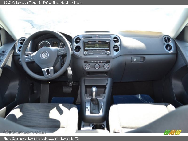 Reflex Silver Metallic / Black 2013 Volkswagen Tiguan S