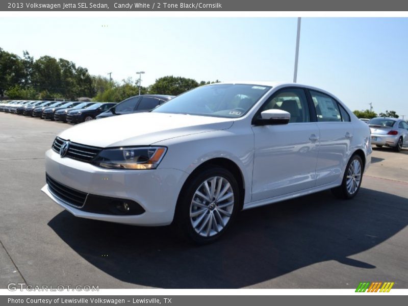 Candy White / 2 Tone Black/Cornsilk 2013 Volkswagen Jetta SEL Sedan