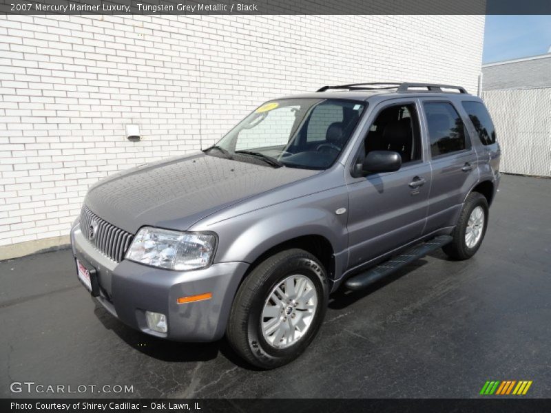 Front 3/4 View of 2007 Mariner Luxury