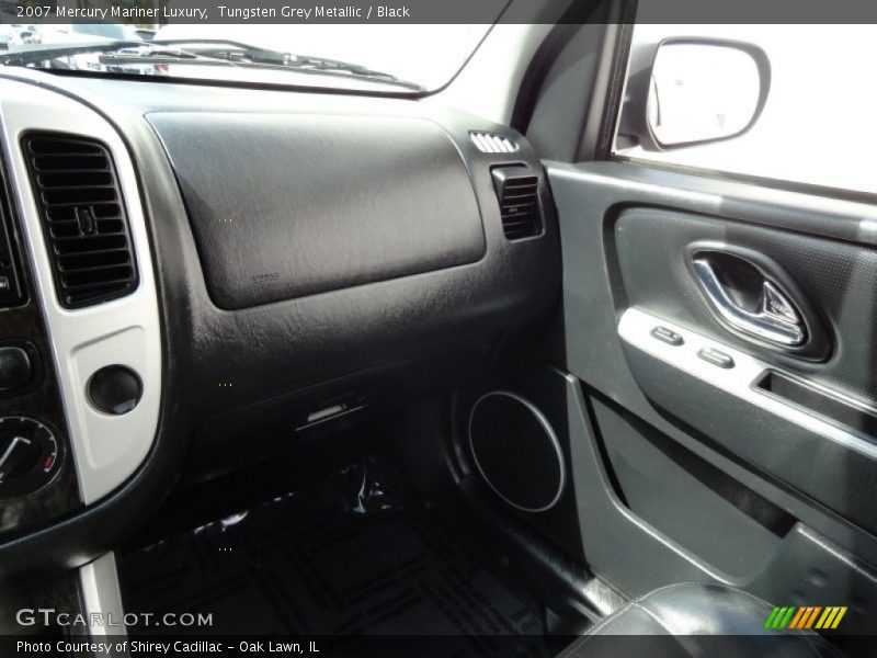 Tungsten Grey Metallic / Black 2007 Mercury Mariner Luxury
