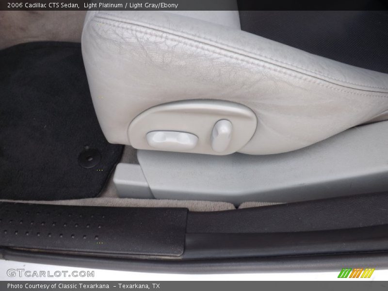 Light Platinum / Light Gray/Ebony 2006 Cadillac CTS Sedan