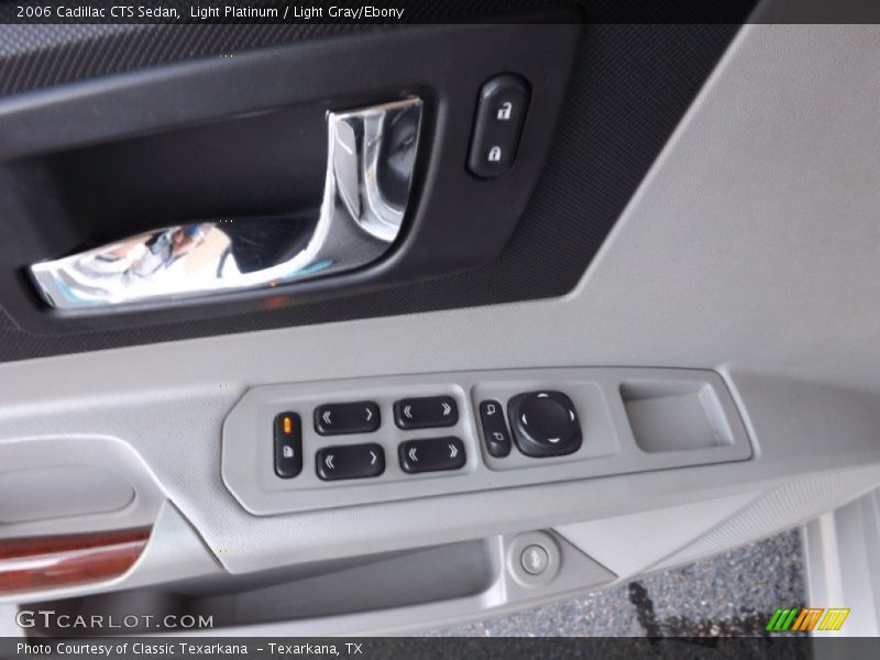 Light Platinum / Light Gray/Ebony 2006 Cadillac CTS Sedan