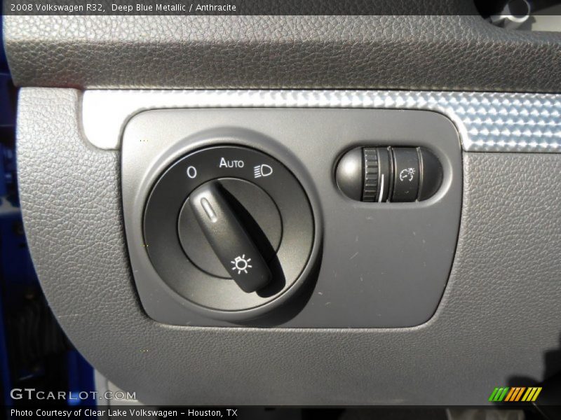 Deep Blue Metallic / Anthracite 2008 Volkswagen R32