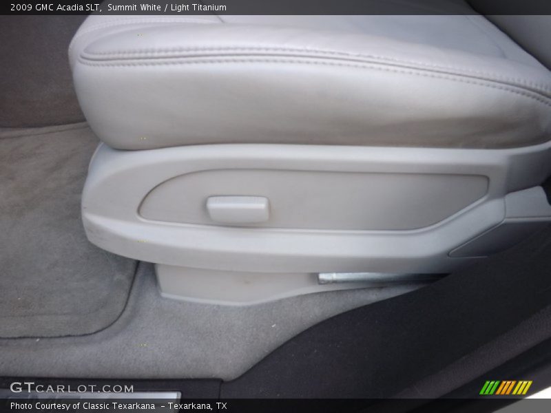 Summit White / Light Titanium 2009 GMC Acadia SLT