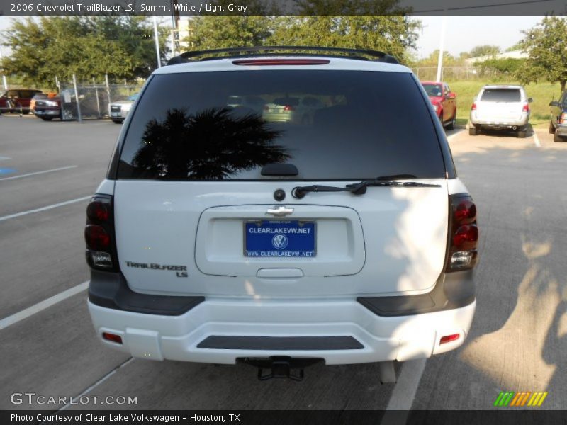 Summit White / Light Gray 2006 Chevrolet TrailBlazer LS