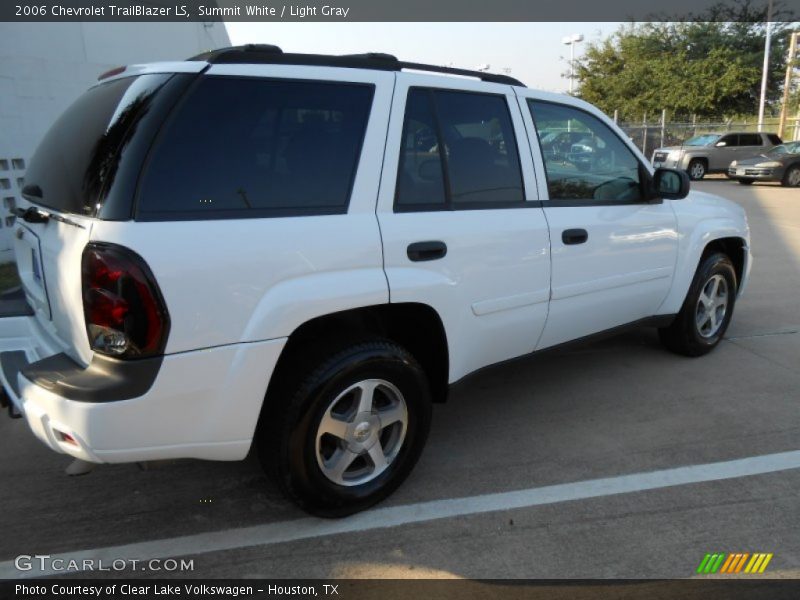 Summit White / Light Gray 2006 Chevrolet TrailBlazer LS