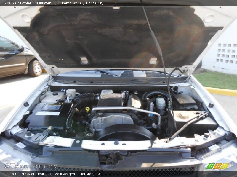 Summit White / Light Gray 2006 Chevrolet TrailBlazer LS