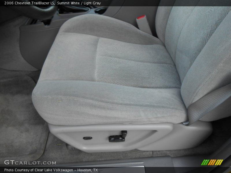 Summit White / Light Gray 2006 Chevrolet TrailBlazer LS