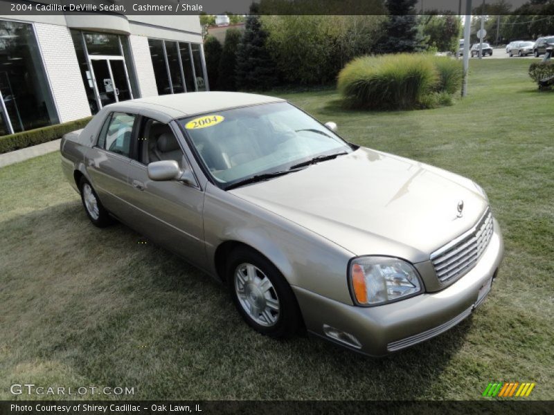 Cashmere / Shale 2004 Cadillac DeVille Sedan
