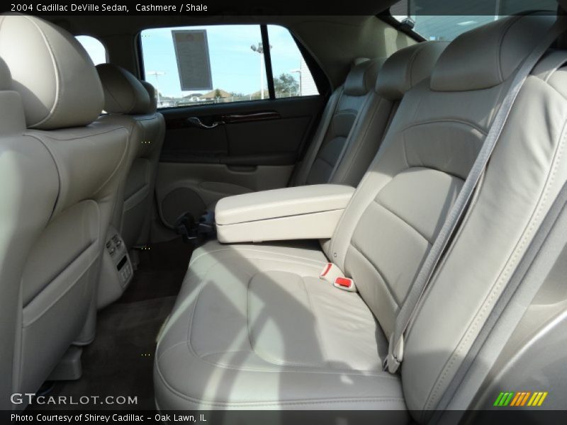 Cashmere / Shale 2004 Cadillac DeVille Sedan