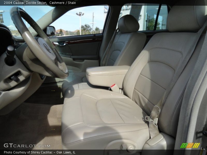 Cashmere / Shale 2004 Cadillac DeVille Sedan