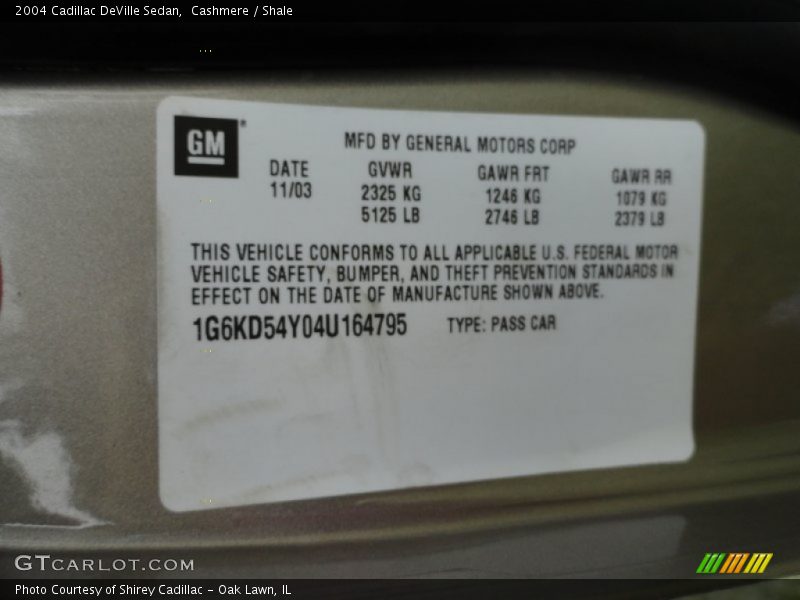 Cashmere / Shale 2004 Cadillac DeVille Sedan