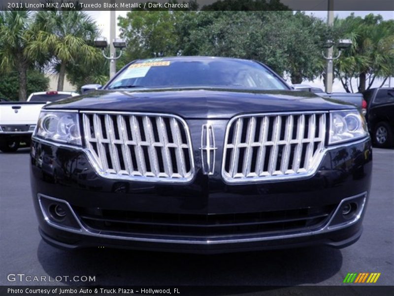 Tuxedo Black Metallic / Dark Charcoal 2011 Lincoln MKZ AWD