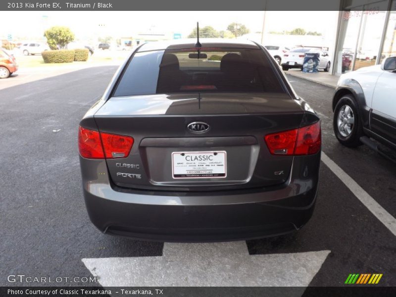 Titanium / Black 2013 Kia Forte EX