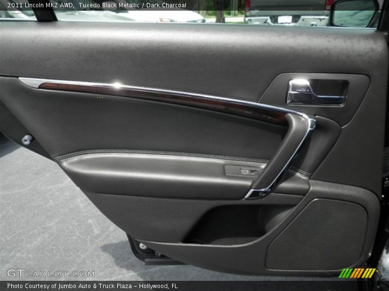 Tuxedo Black Metallic / Dark Charcoal 2011 Lincoln MKZ AWD
