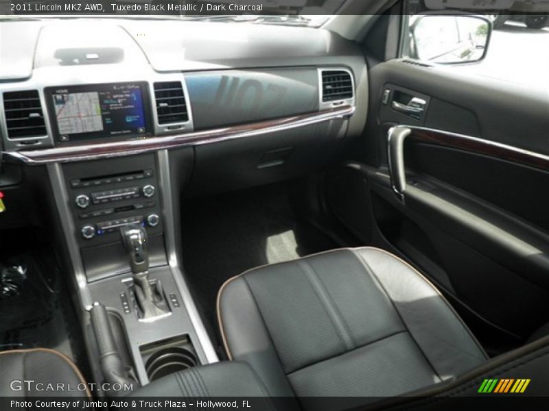 Tuxedo Black Metallic / Dark Charcoal 2011 Lincoln MKZ AWD