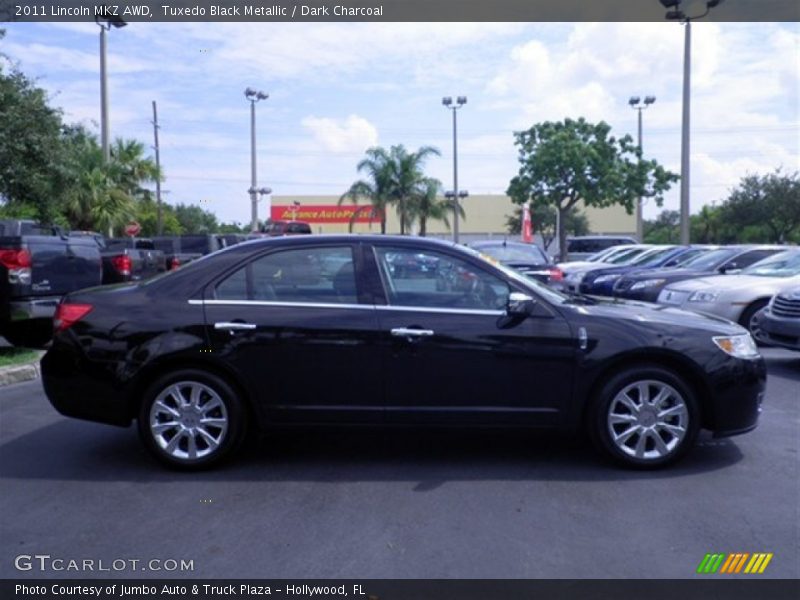 Tuxedo Black Metallic / Dark Charcoal 2011 Lincoln MKZ AWD