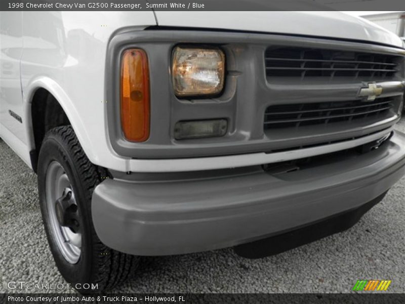 Summit White / Blue 1998 Chevrolet Chevy Van G2500 Passenger
