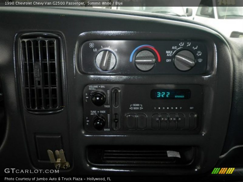 Summit White / Blue 1998 Chevrolet Chevy Van G2500 Passenger