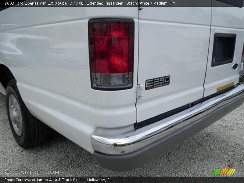 Oxford White / Medium Flint 2003 Ford E Series Van E350 Super Duty XLT Extended Passenger