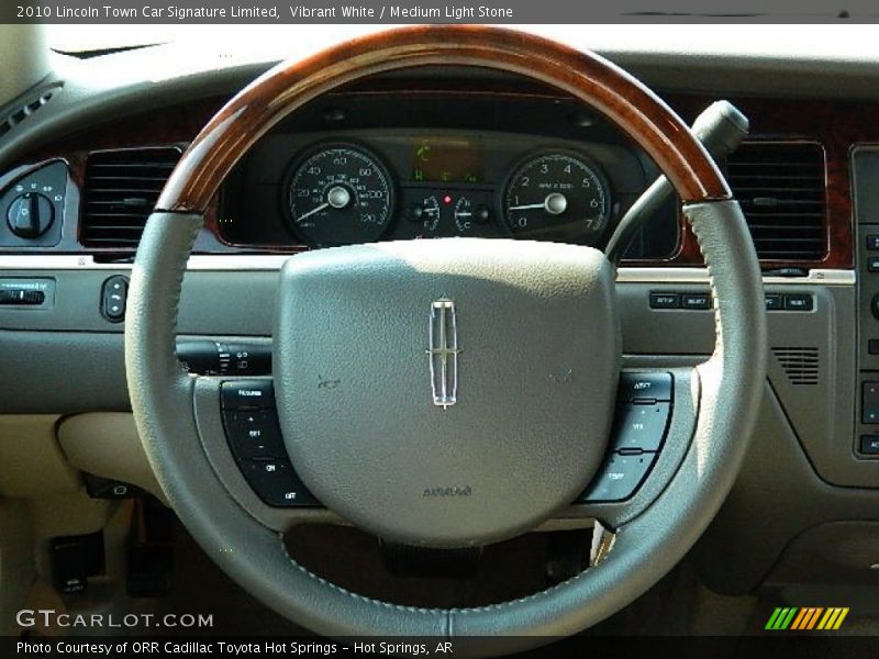 Vibrant White / Medium Light Stone 2010 Lincoln Town Car Signature Limited