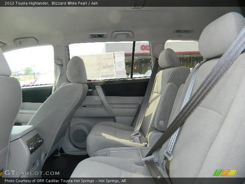 Blizzard White Pearl / Ash 2013 Toyota Highlander