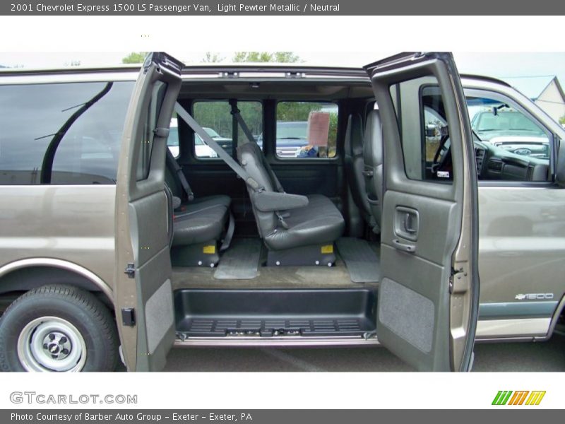 Light Pewter Metallic / Neutral 2001 Chevrolet Express 1500 LS Passenger Van