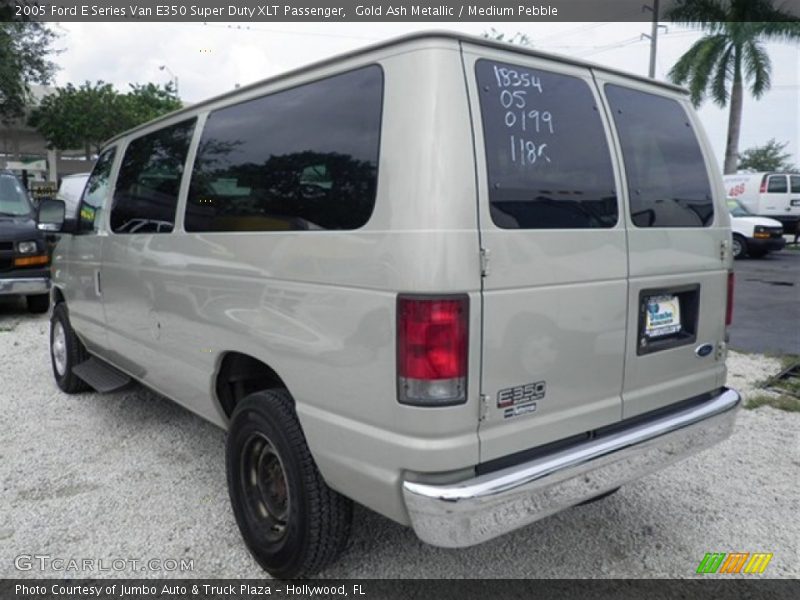 Gold Ash Metallic / Medium Pebble 2005 Ford E Series Van E350 Super Duty XLT Passenger